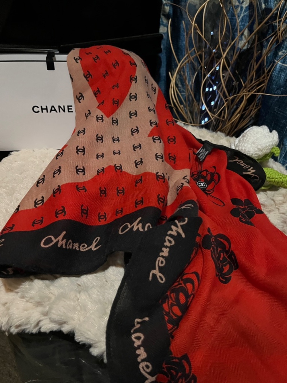 nwt Scarf